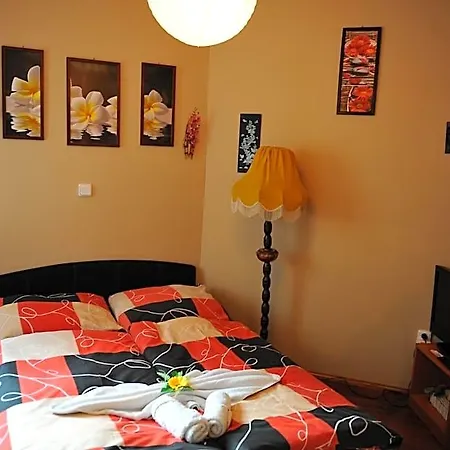 Max Simek Hotel