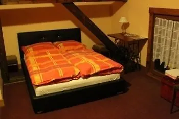 Max Simek Hotel